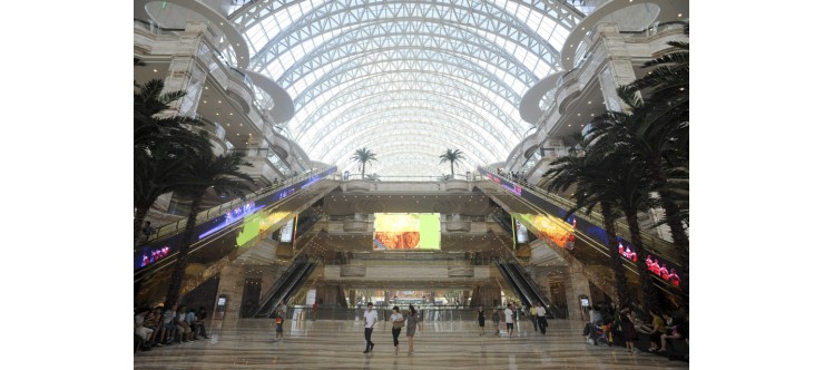 4 Things to Know Before You Buy Indoor Digital Signs